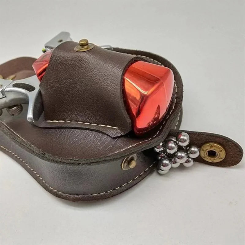 Gürteltasche aus Stahl mit Magnetkugeln
