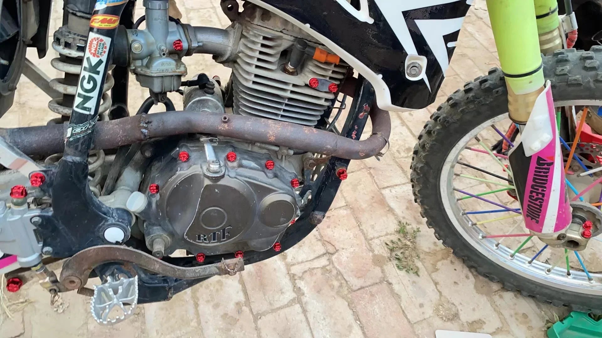 Universal Motorcycle Screw Decorative Cover Prevent Screws from Rusting Beautify Motorcycles Multicolor Screw Cap