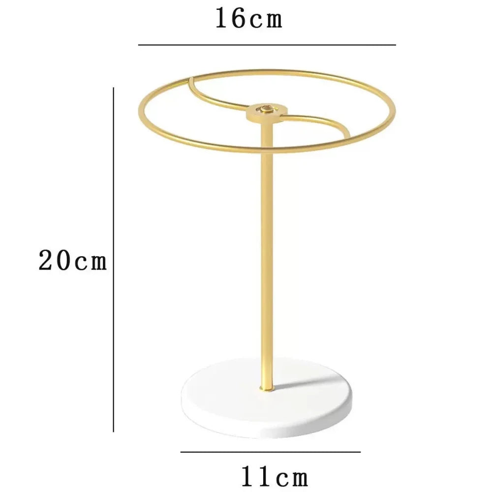 Gold glasses storage stand without conflicting size annotations
