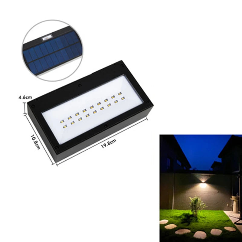 Solarbetriebene LED-Wandleuchte, Optionen in Schwarz oder Silber