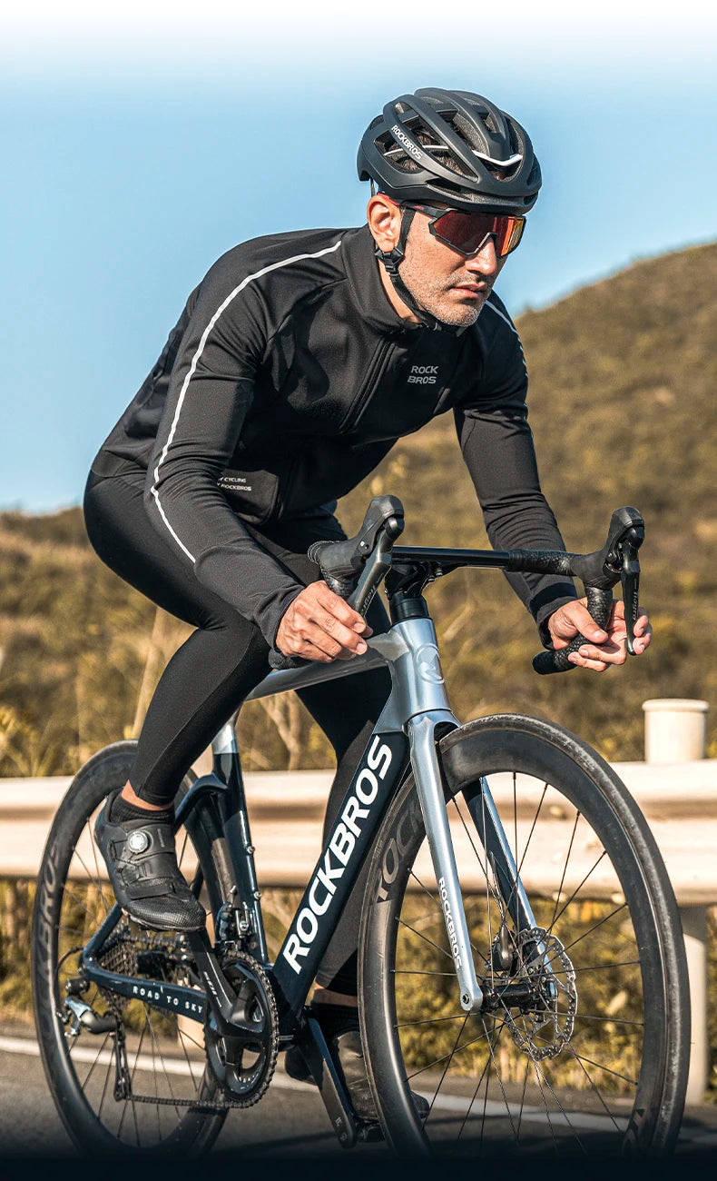 Women’s Winter Cycling Jacket with Fleece Lining and Windproof Design