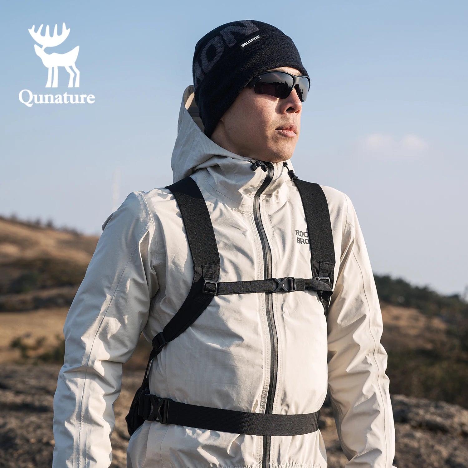 7.9L Lightweight Hiking Backpack with Detachable Strap