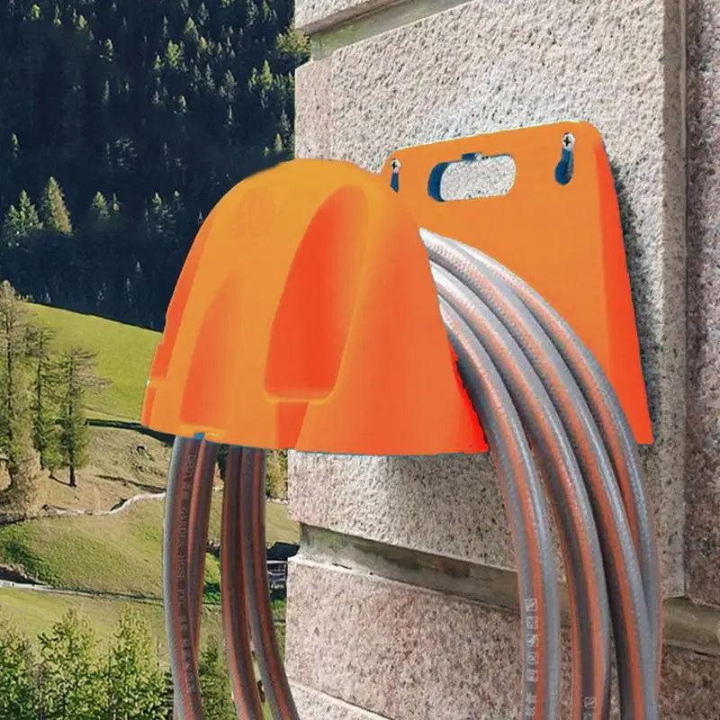 Gancio da parete per riporre il tubo da giardino