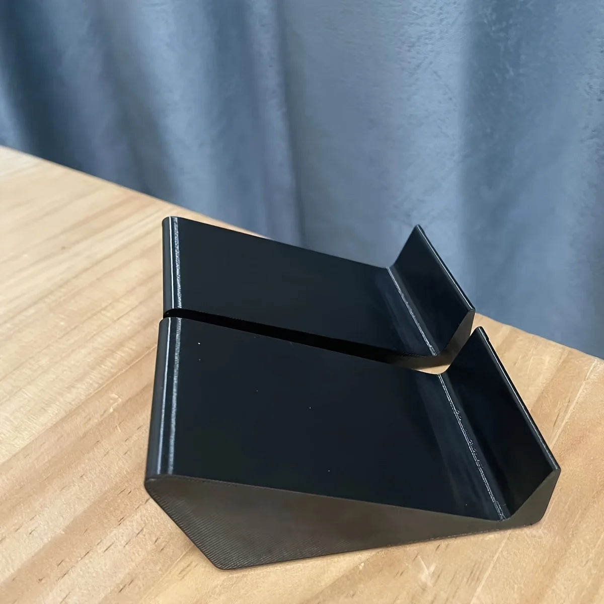 Suporte ajustável para barra de som, para secretária