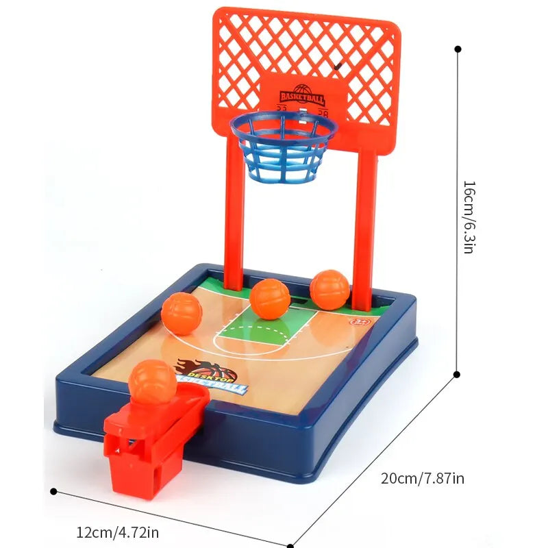Košarkarska igra. Mini namizni namizni prenosni komplet za potovalne ali pisarniške igre za notranjo ali zunanjo uporabo. Zabavna športna novost, igrača ali darilo
