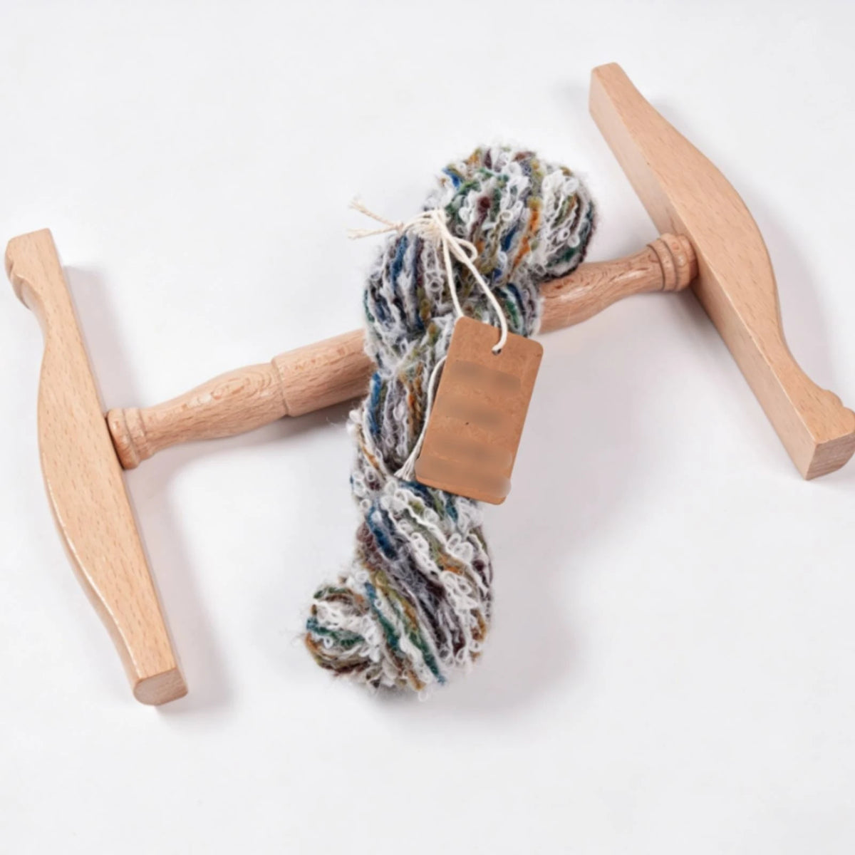 Beechwood Niddy Noddy Yarn Winder with Storage Kit