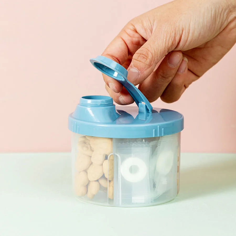 Doseador de leite em pó e snacks para bebé com quatro compartimentos