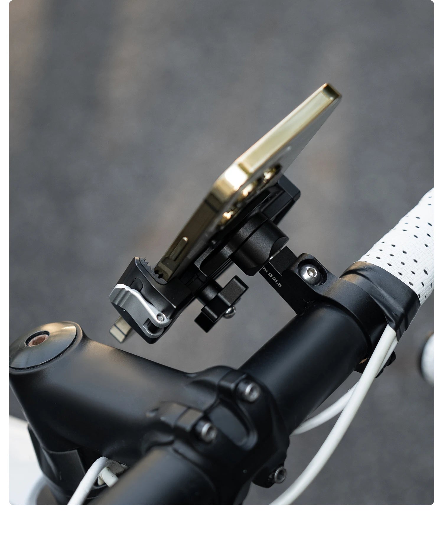 360° Rotating Motorcycle & Bicycle Phone Holder with Shock Absorption