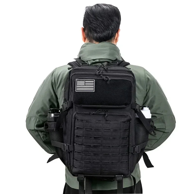 Тактически раници 25L/45L с държач за бутилка вода