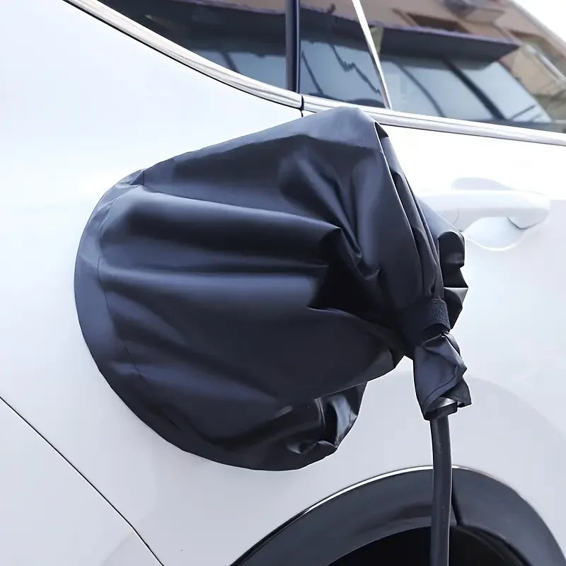 Magnetický kryt nabíjacieho portu elektromobilu