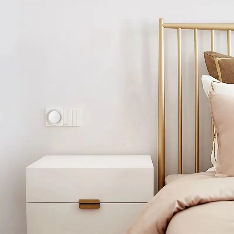 EU Plug-In Night Light with Light Sensor
