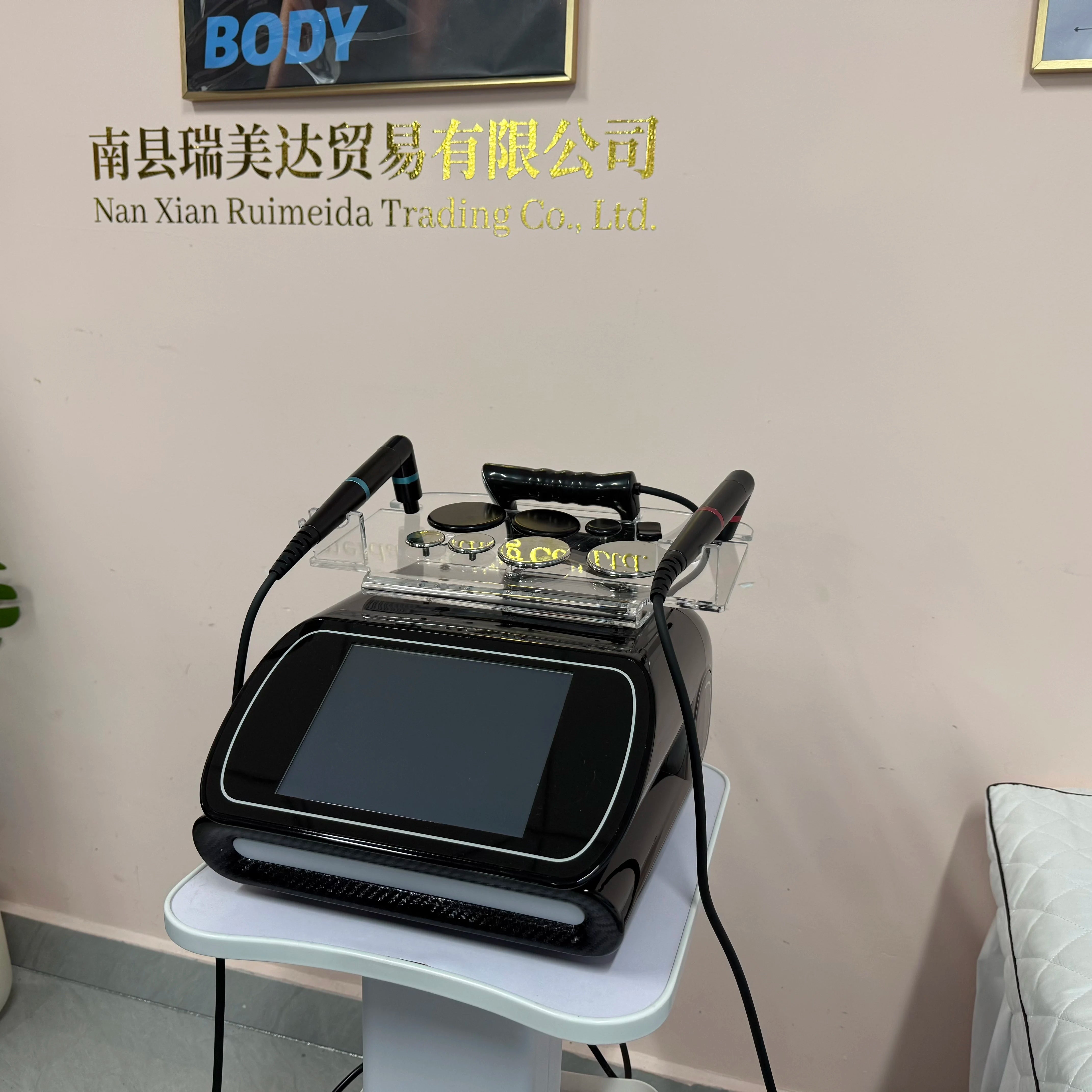 448KHz Circulation Thermal Penetration Beauty Machine