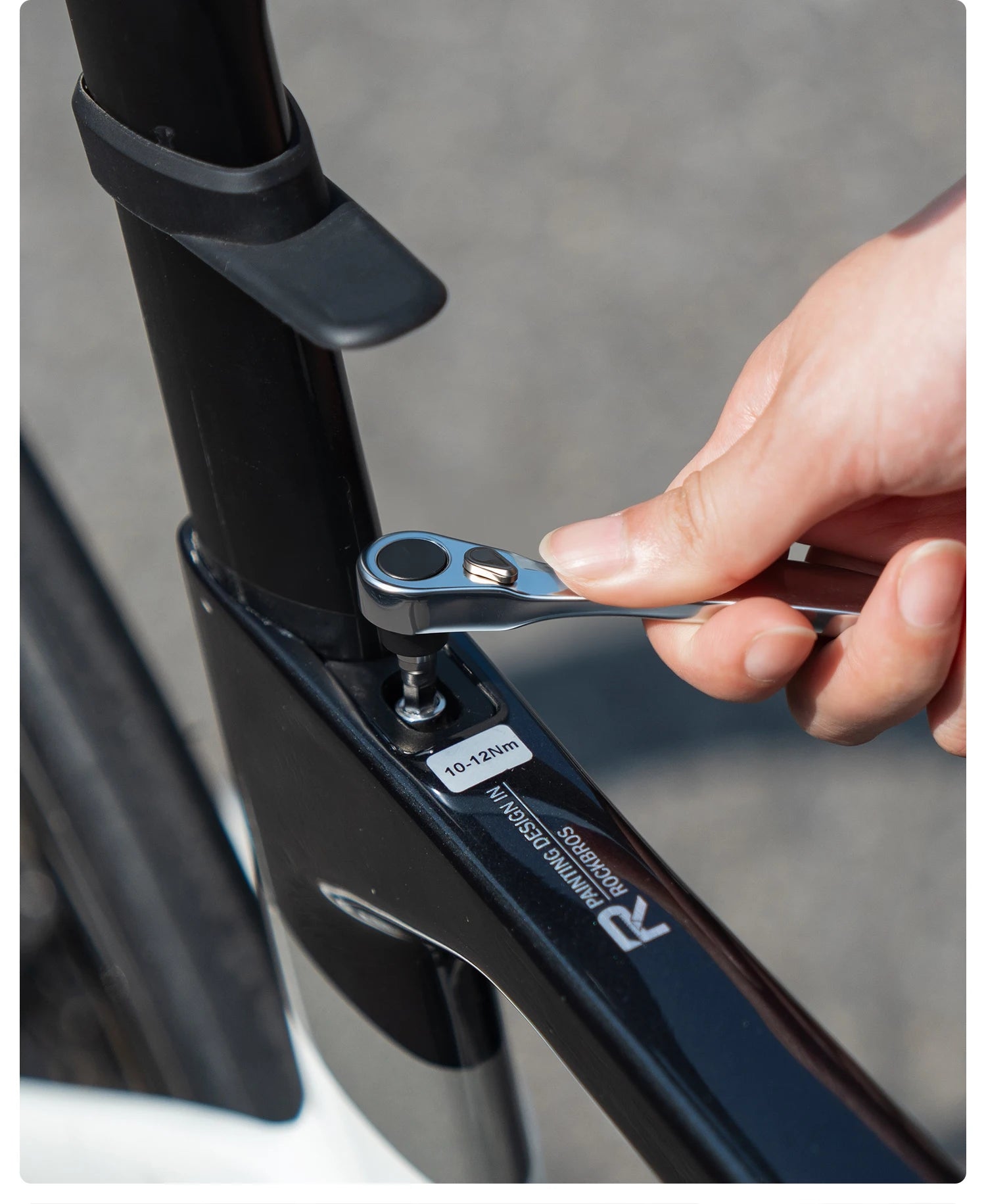 Trousse d’outils de réparation vélo avec clé à cliquet et leviers de pneu