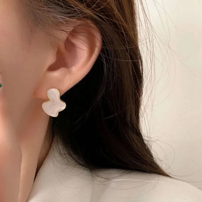 Alien Cloud Earrings – Abstract White Studs for Women-ES4044