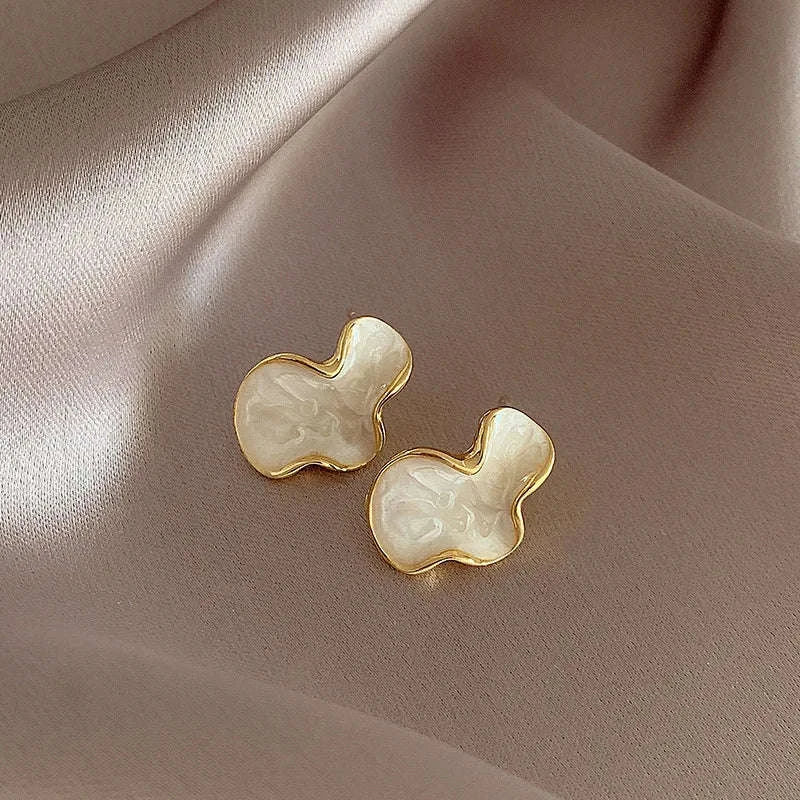 Alien Cloud Earrings – Abstract White Studs for Women-ES4044
