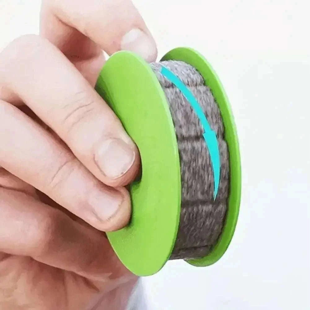 Bicycle Chain Lubricator for Clean, Even Chain Maintenance-green