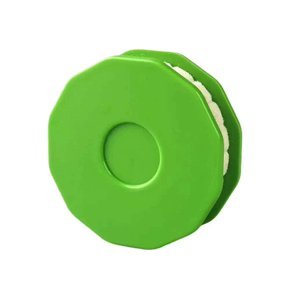 Bicycle Chain Lubricator for Clean, Even Chain Maintenance-green