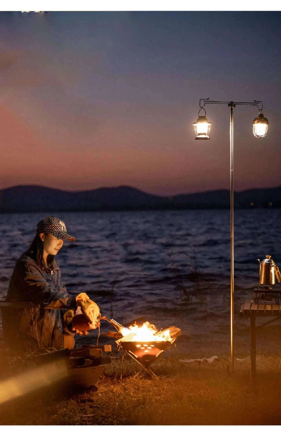 Camping Lantern Stand with Double Hooks, Foldable Aluminum Pole-Black 4-Section
