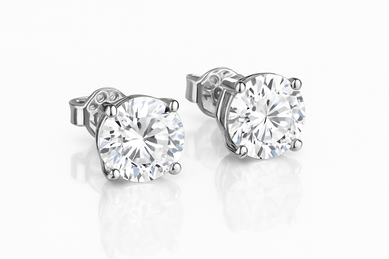 D Color Moissanite Stud Earrings in 925 Sterling Silver VVS1