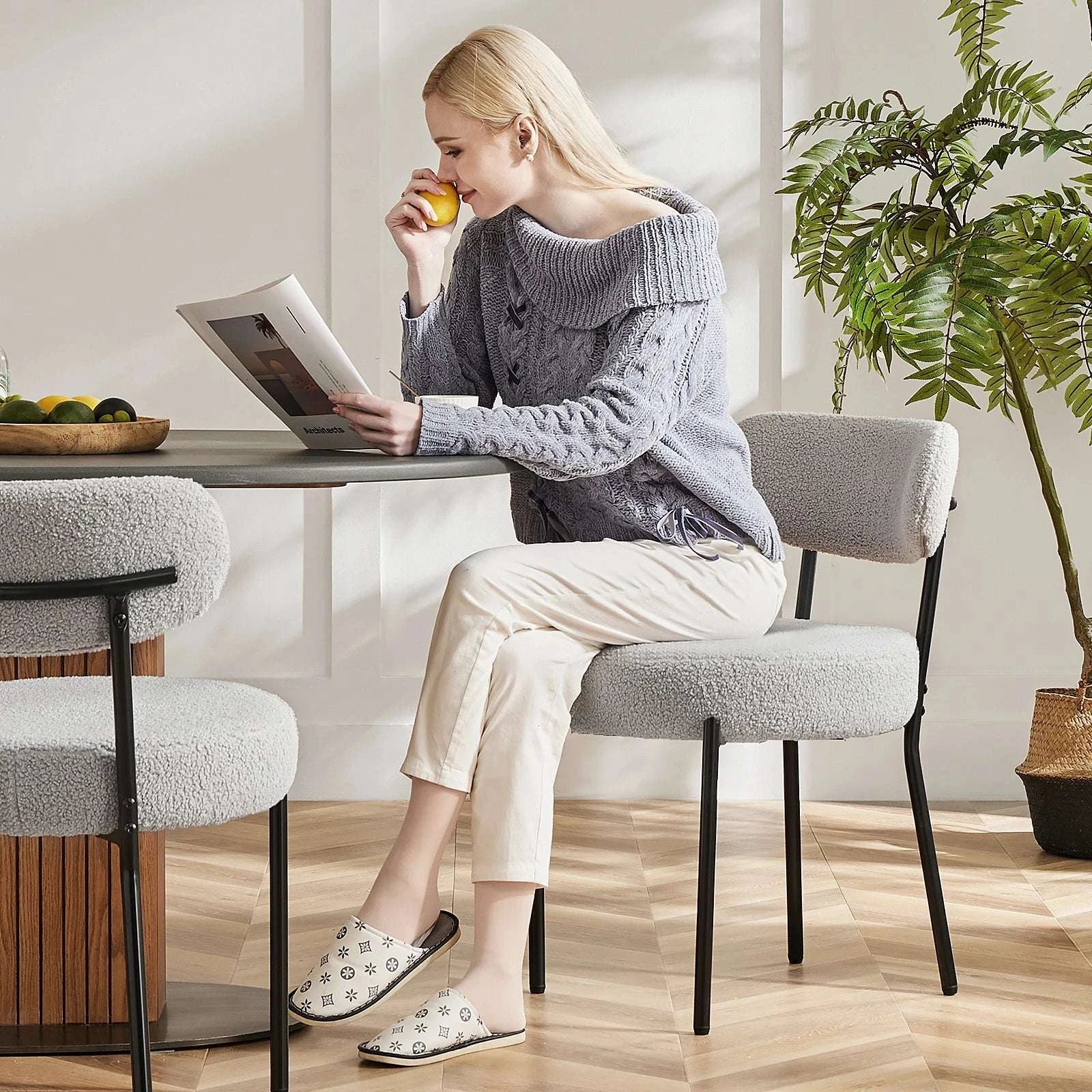 Ergonomic Round Dining Chairs Set of 2 with Cushioned Seat-LIGHT GRAY / United States