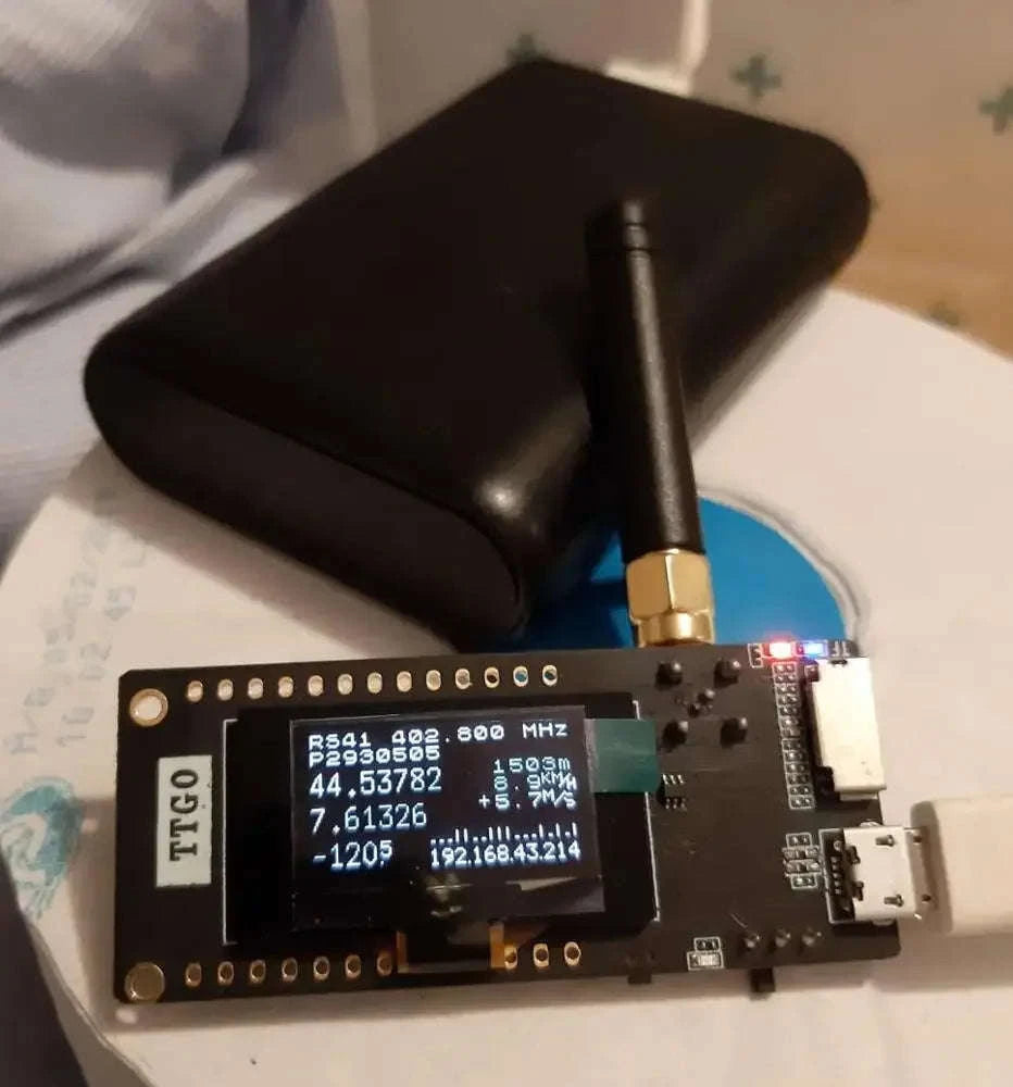 ESP32 LoRa32 V2.1 Module with OLED, WiFi, Bluetooth & SMA Antenna-SX1276 (915MHz) / United States / CH9102F