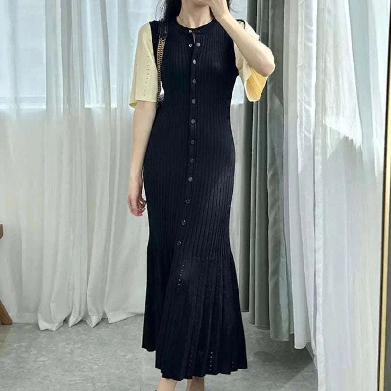 French-Inspired Knitted Mermaid Dress with Elegant Shape-black / L