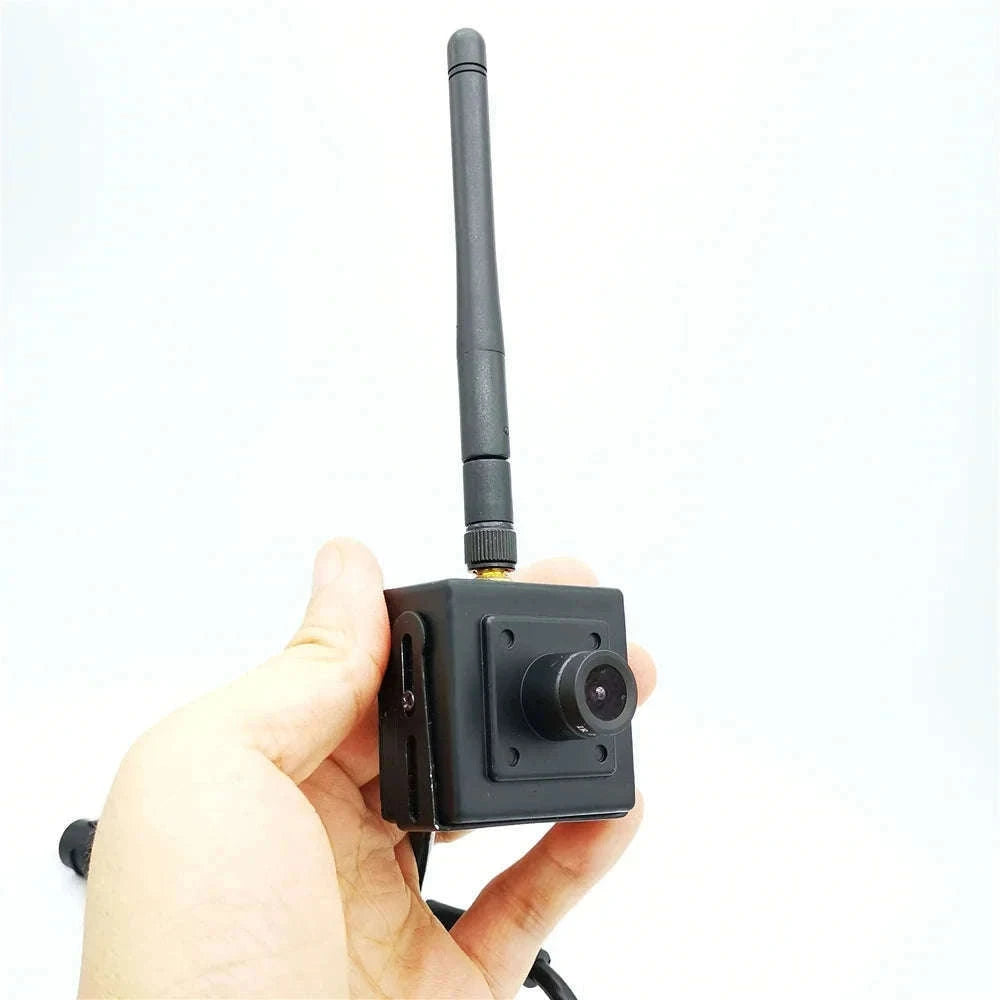 Indoor WiFi IP Camera with Clear HD Home Monitoring-2MP 8G CARD / 6mm