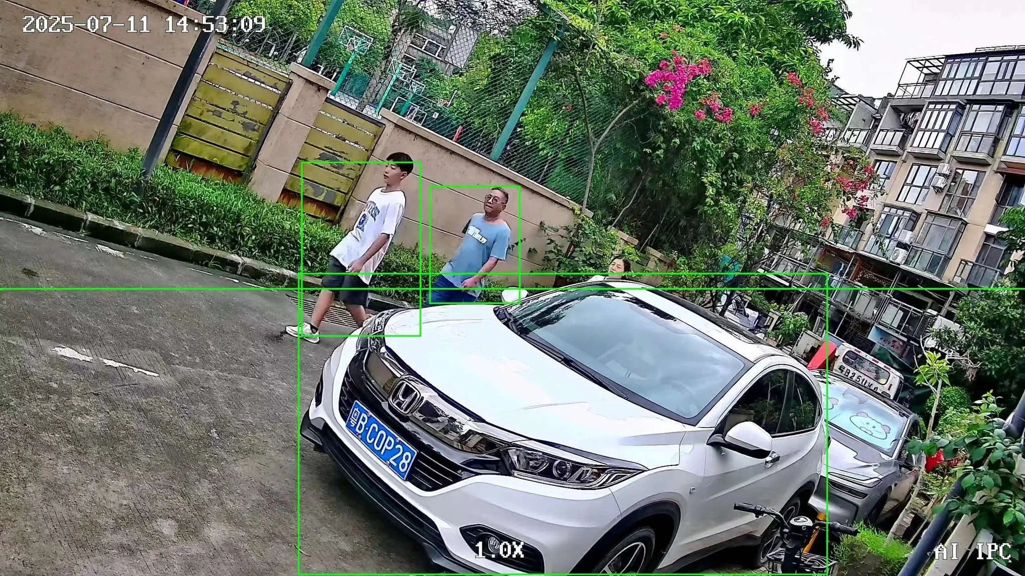 IP66 Mini WiFi Bullet IP Camera with Smart Detection-No SD card / 2.8mm