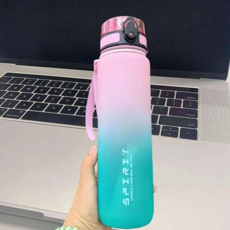 Large Capacity Sports Water Bottle-black white / 0.5L