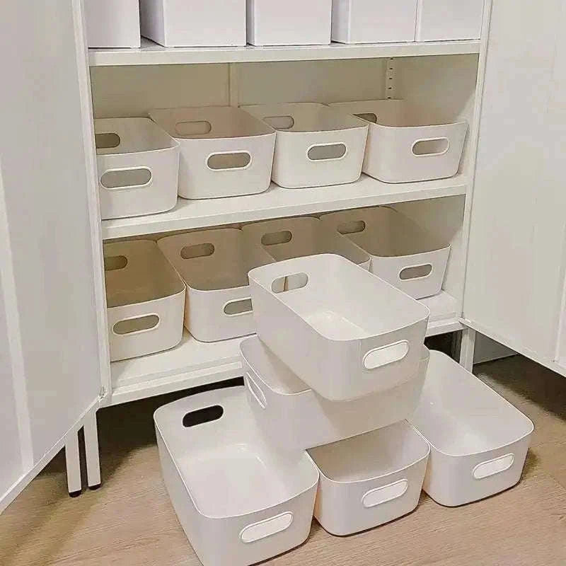 Large Capacity Storage Box with Cover for Home Organization-White