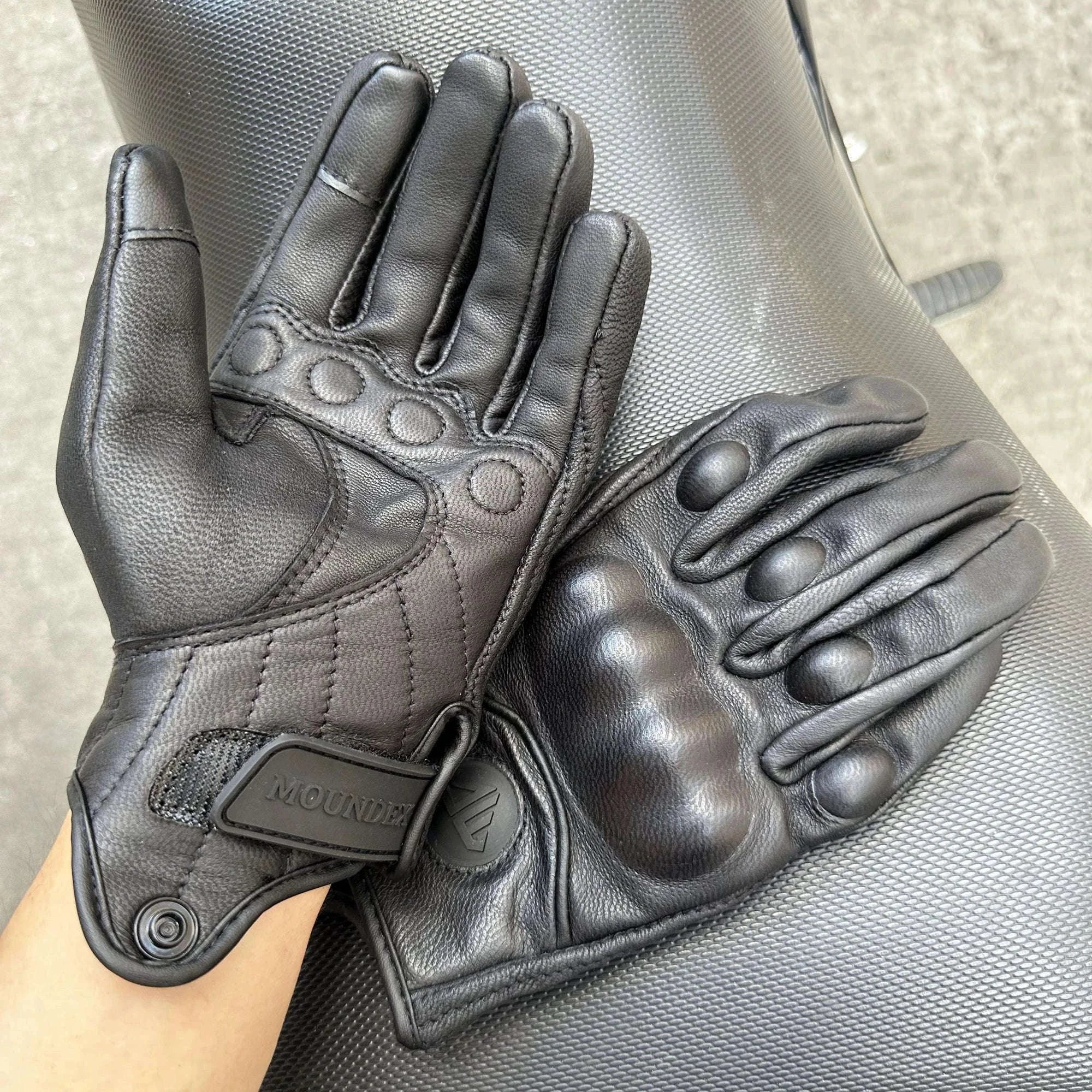Leather Motorcycle Gloves for Men & Women, Grip Control Fit-non perforated / XL