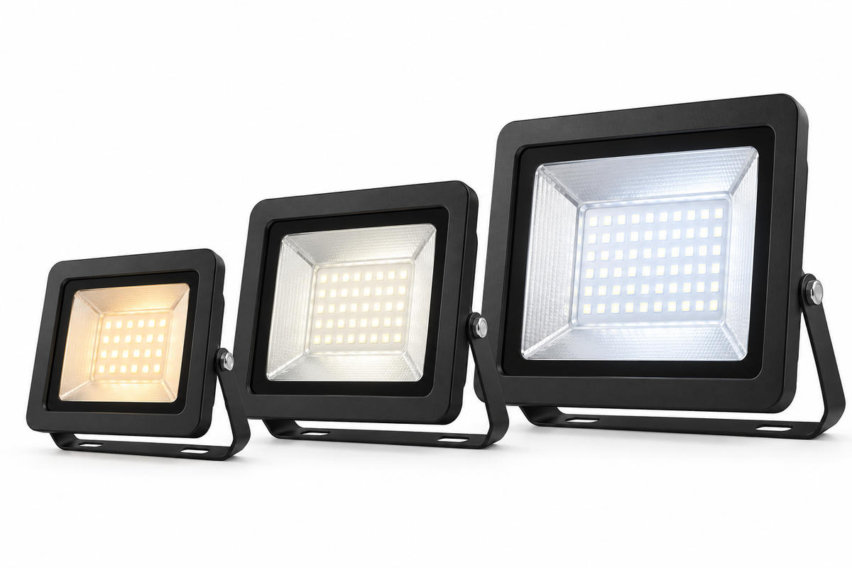 Zunanji LED-reflektorji v treh velikostih in barvah svetlobe