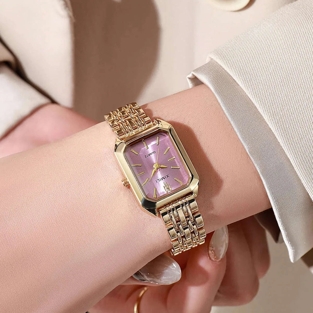 Luxury Quartz Watch with Rhinestone Detailing-Pink