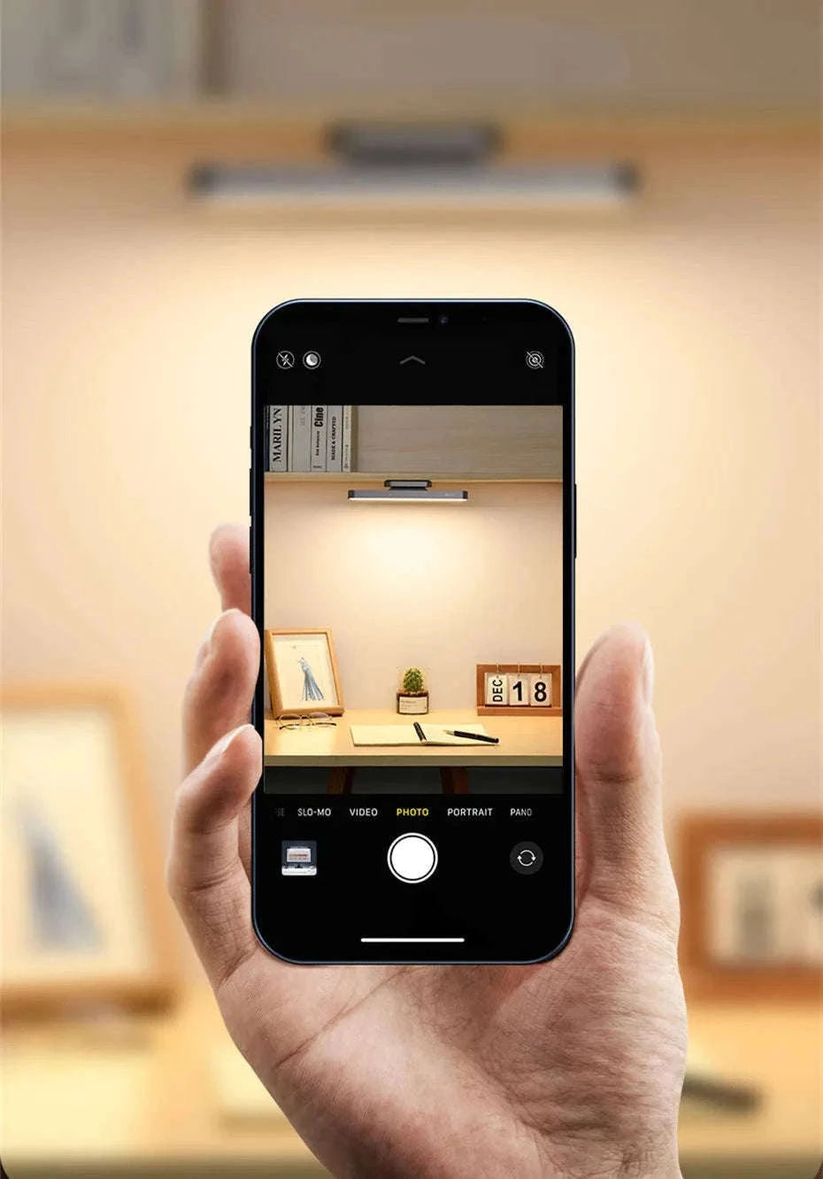 Magnetic LED Night Light with Stepless Dimming & 24H Battery-No adapter