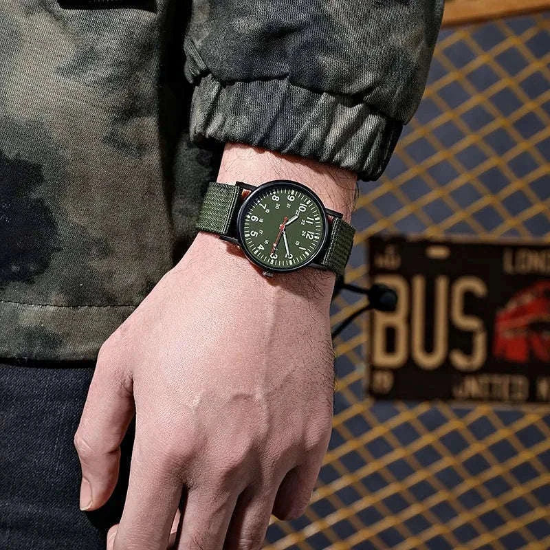 Men's Quartz Watch with Luminous Hands and Big Dial-Blick