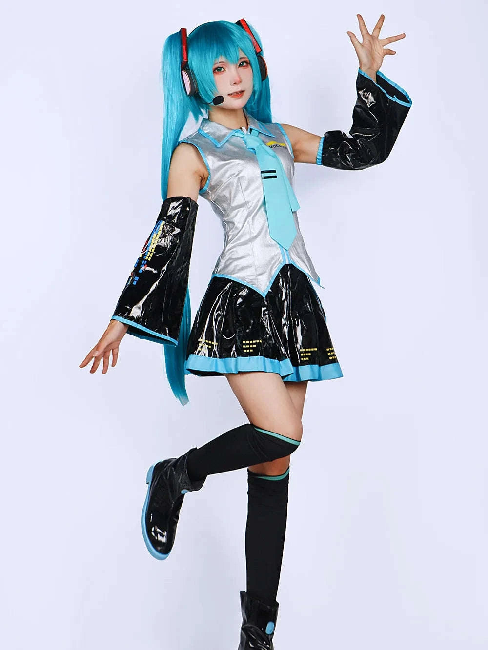 Miku Cosplay Full Set Silver Leather Fabric Costume-Wig Only / M