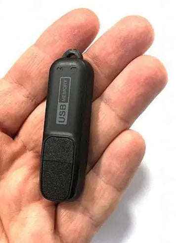 MQ-C320 USB Voice Recorder with 8GB Storage and Voice Activation