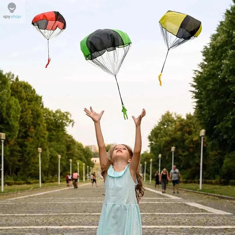 Outdoor Flying Parachute Toy for Backyard Play-3pcs