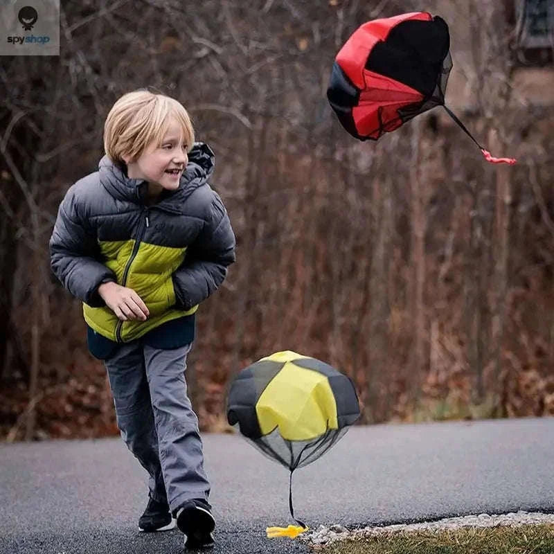 Outdoor Flying Parachute Toy for Backyard Play-3pcs