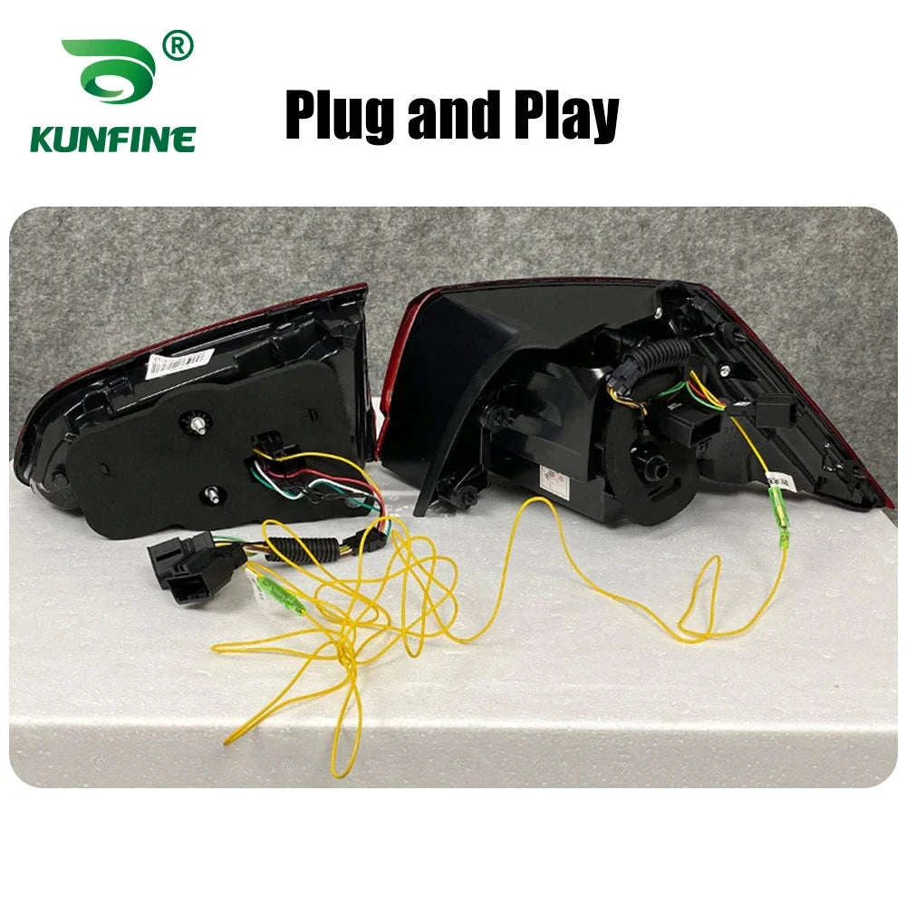 Pair of LED Tail Light Assembly for VW Golf 7 / 7.5-Smoked 2PCs / france