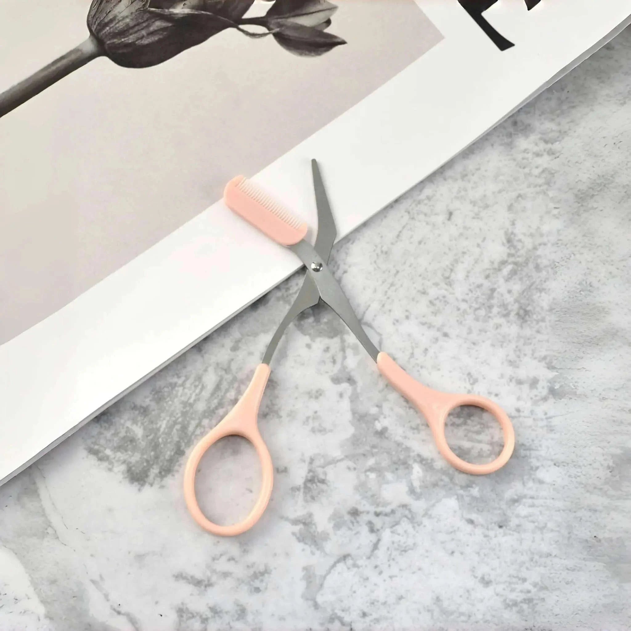 Pink Eyebrow Scissors – Precision Grooming with Built‑In Comb and Ergonomic Control-Pink