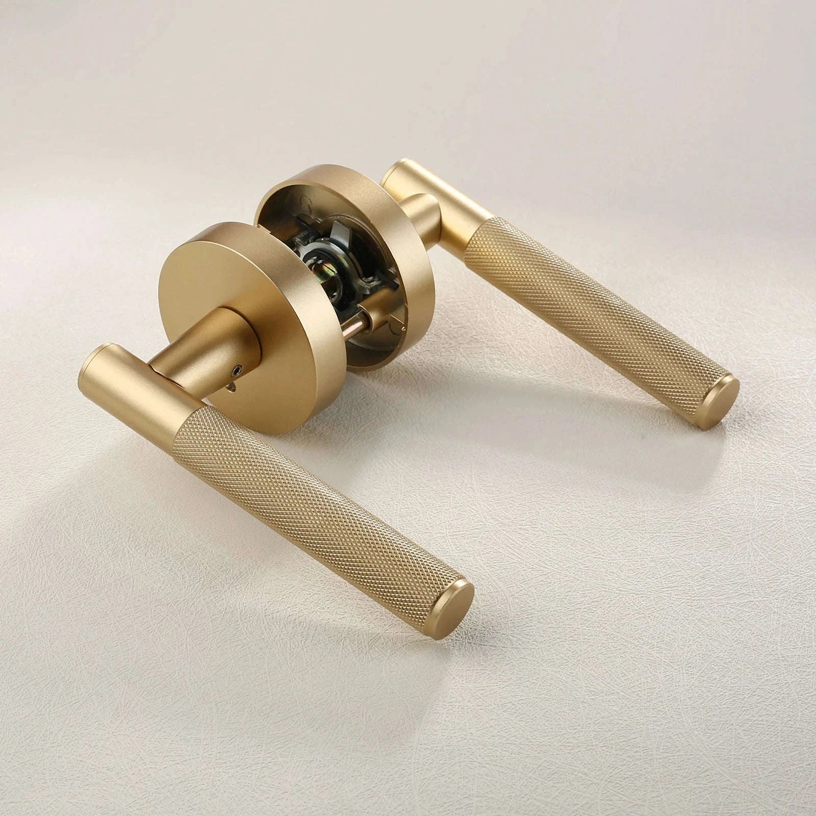 Privacy Door Handle Knurled Lever Lock Reversible Keyless-Matte Nickel / United States