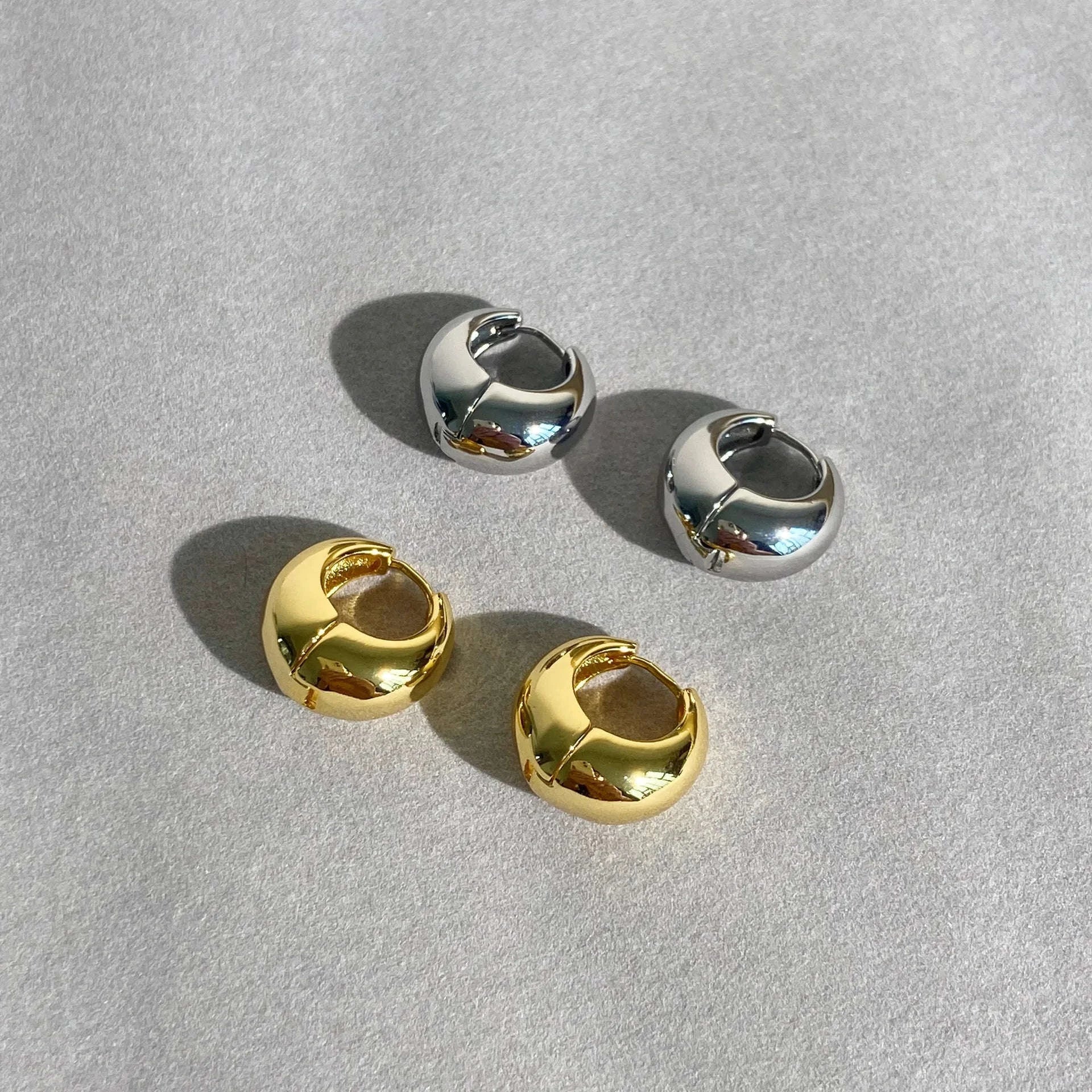 Punk Oval Hoop Earrings in Minimalist Metallic Style-661864
