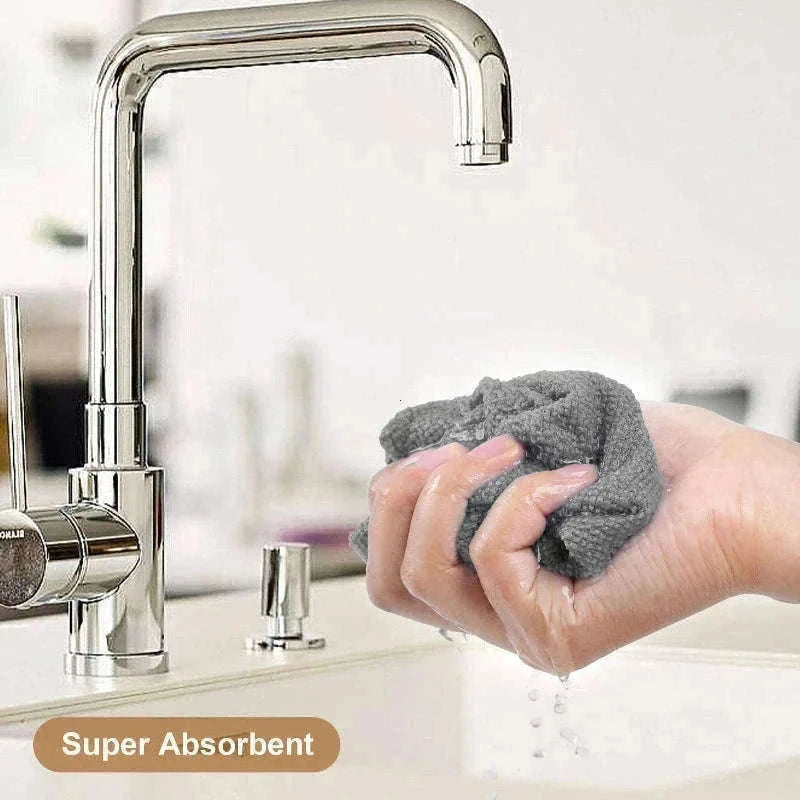 Roll of 50 Reusable Microfiber Cleaning Cloths for Kitchen Use-United States
