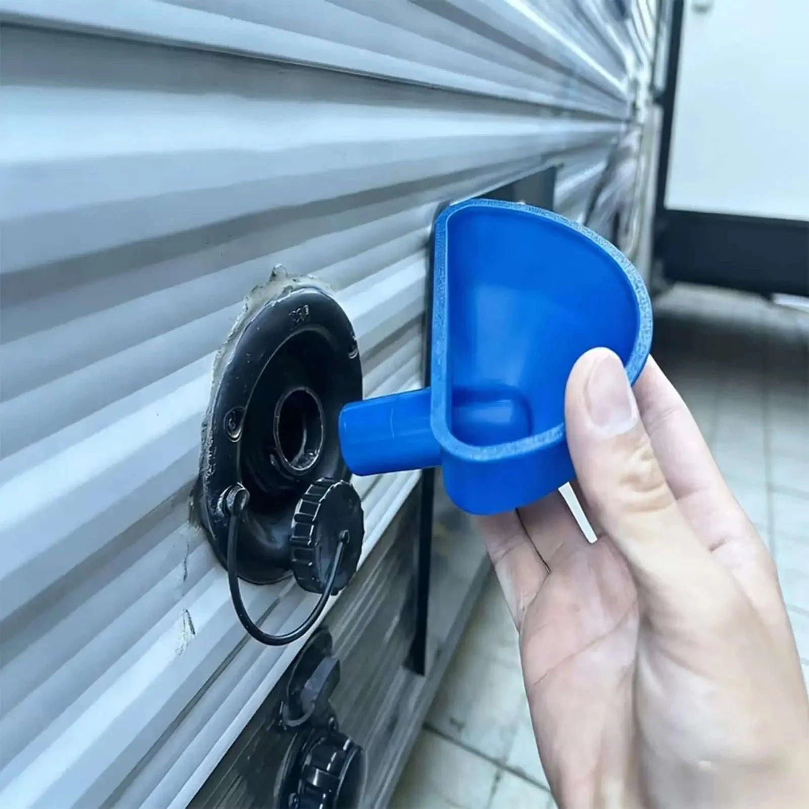 RV Water Tank Filling Funnel-Blue / Germany
