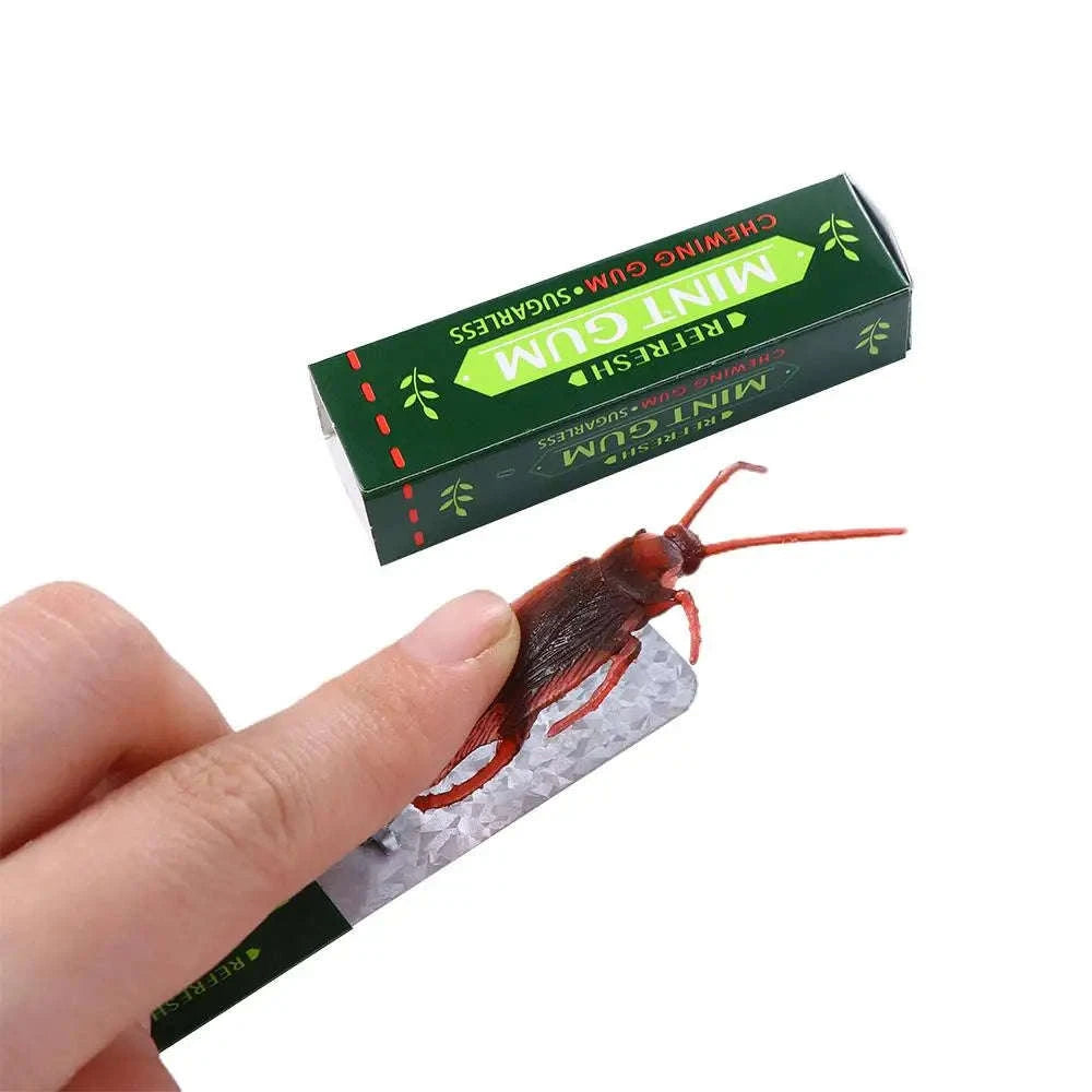 Shocking Cockroach Chewing Gum Prank Toy-Green