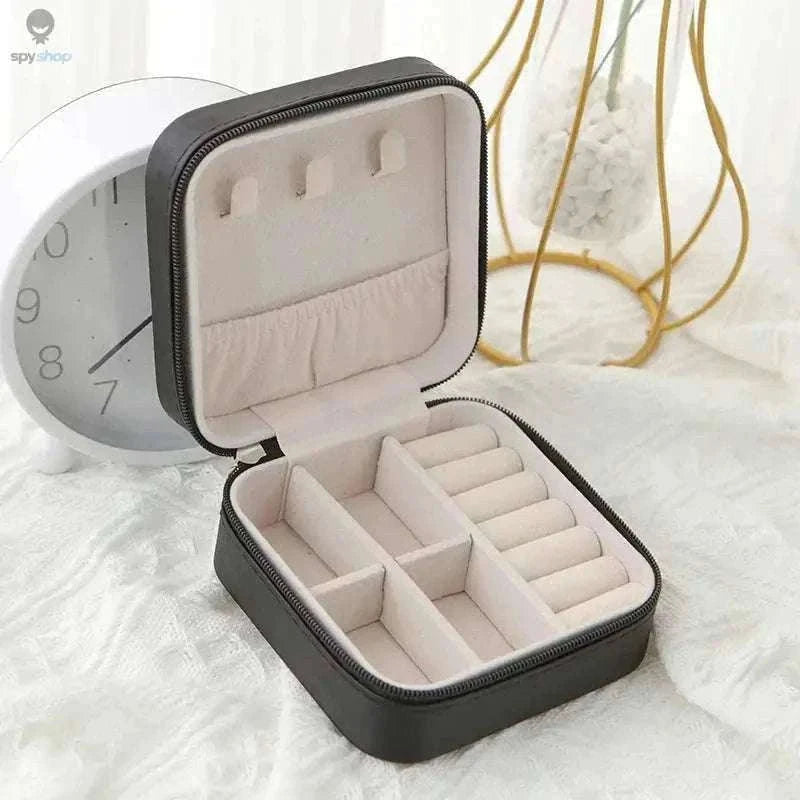 Single-Layer Travel Leather Jewelry Box for Organized Storage-White