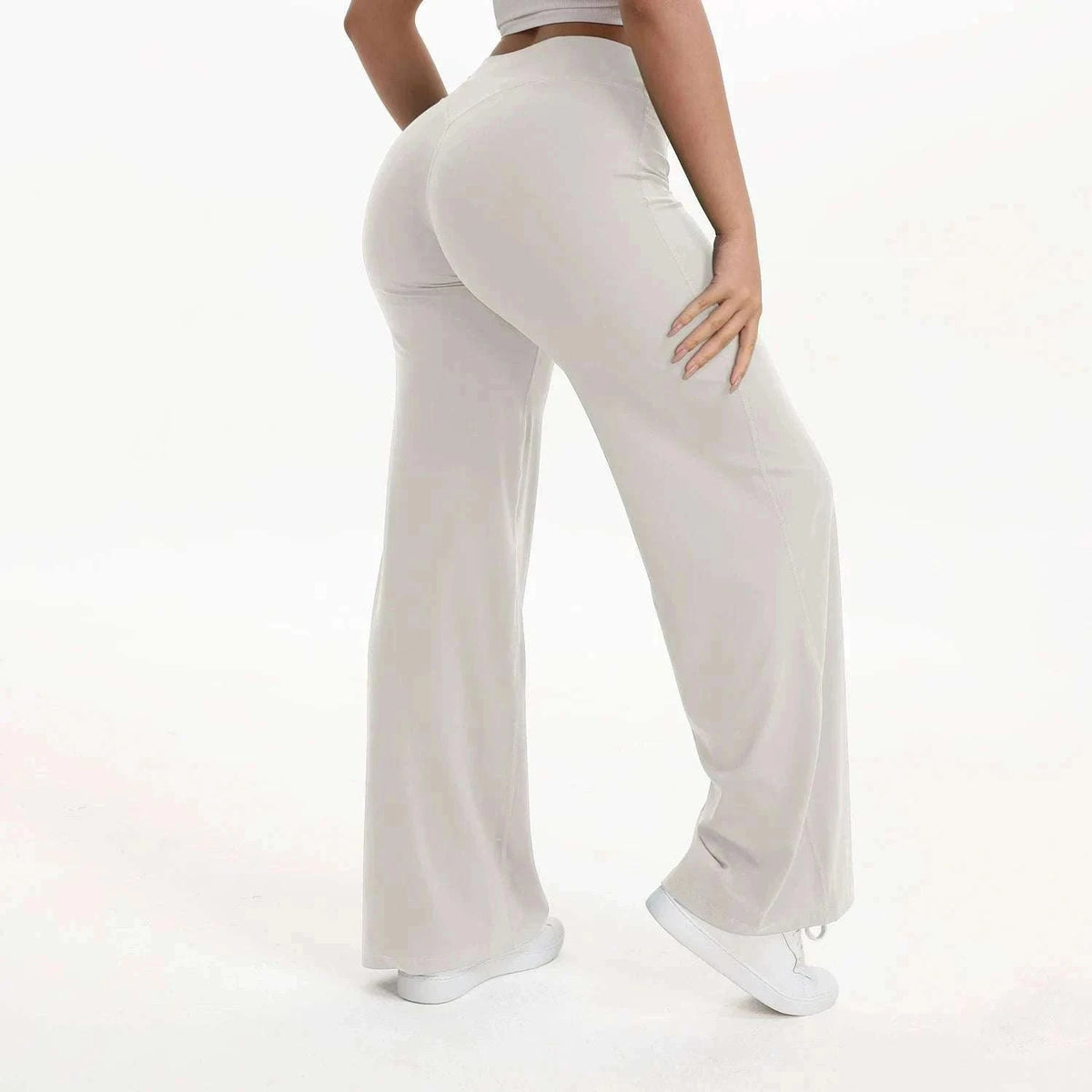 SoftMotion Women’s Mid-Waist Straight Leg Yoga Pants-Blooming Roses / XS