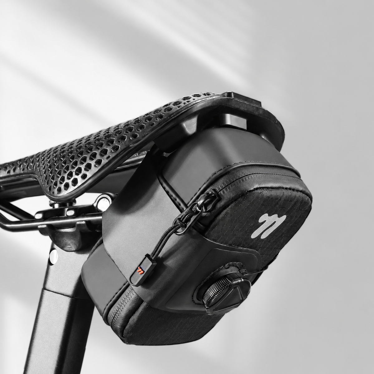 Saddle Bag with Knob Lock, 0.2 L