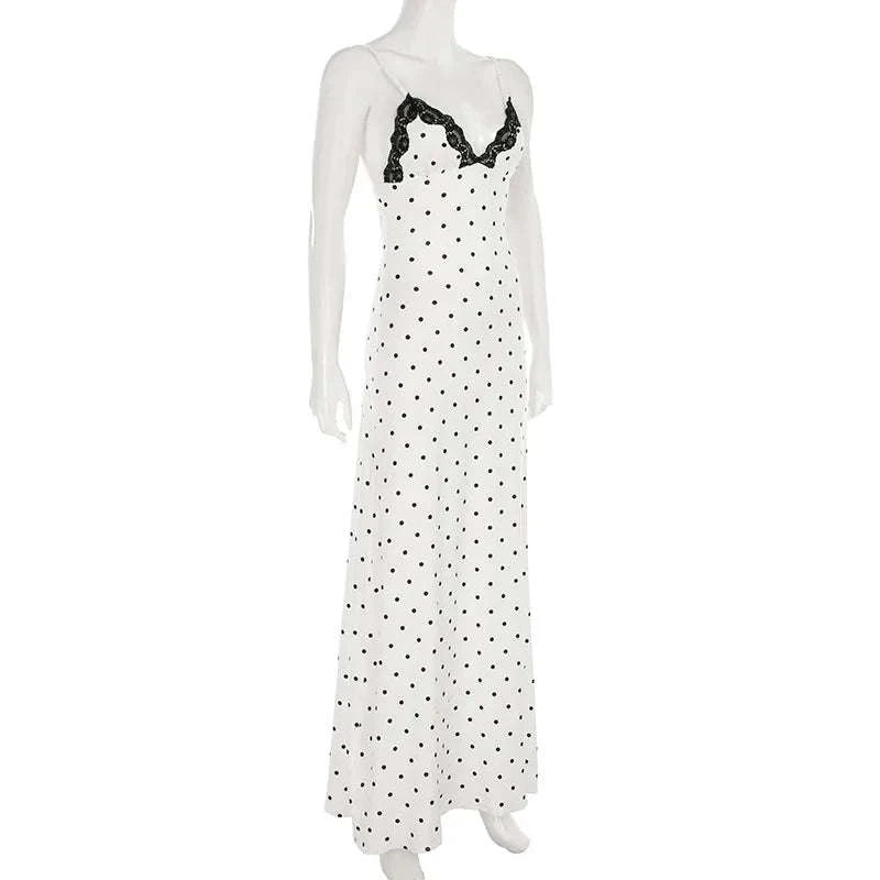 Tossy Lace V‑Neck Maxi Dress-black / M